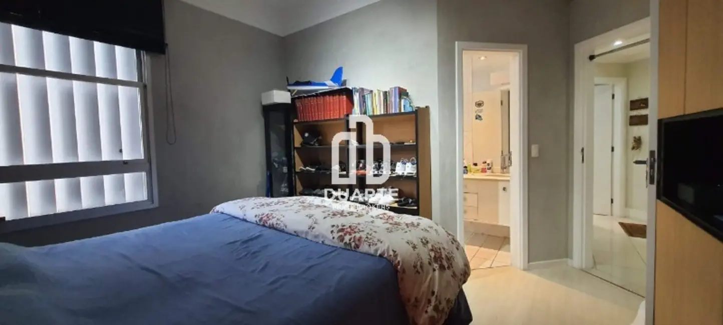 Foto 7 de Apartamento com 3 quartos à venda, 202m2 em Gonzaga, Santos - SP