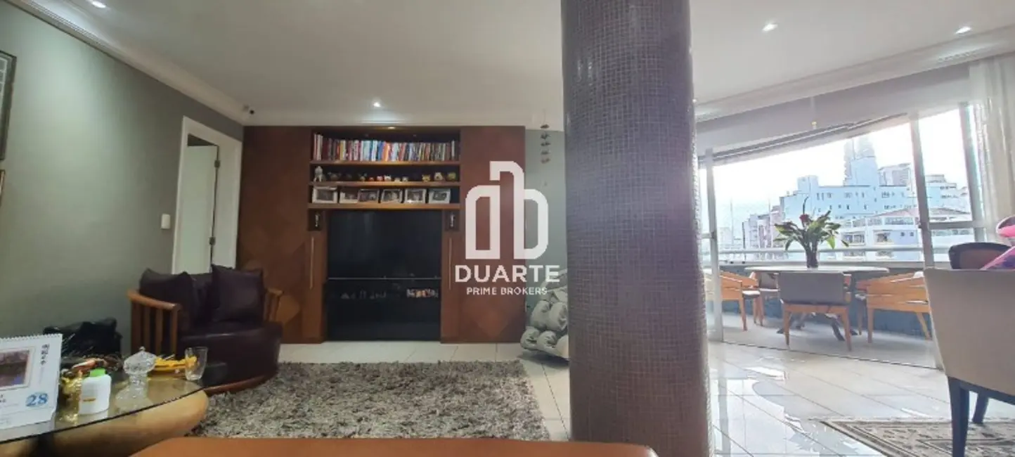 Foto 3 de Apartamento com 3 quartos à venda, 202m2 em Gonzaga, Santos - SP