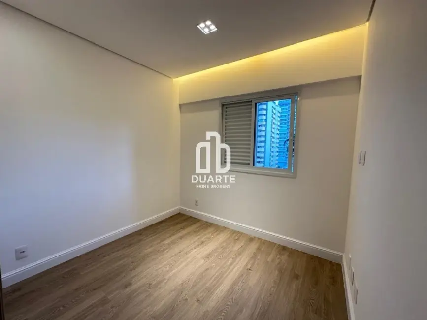 Apartamento com 3 quartos à venda, 101m2 em Gonzaga, Santos - SP - imagem 2 Foto 2 de Apartamento com 3 quartos à venda, 101m2 em Gonzaga, Santos - SP