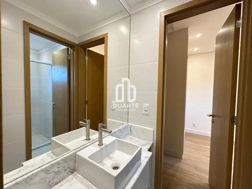 Apartamento com 3 quartos à venda, 101m2 em Gonzaga, Santos - SP - imagem 4 Foto 4 de Apartamento com 3 quartos à venda, 101m2 em Gonzaga, Santos - SP