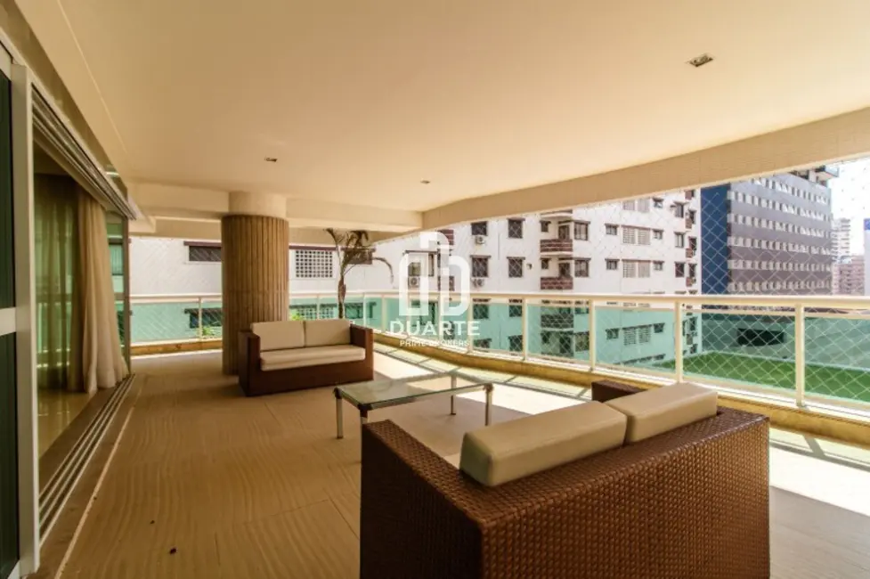 Apartamento com 4 quartos para alugar, 360m2 em Gonzaga, Santos - SP - imagem 8 Foto 8 de Apartamento com 4 quartos para alugar, 360m2 em Gonzaga, Santos - SP