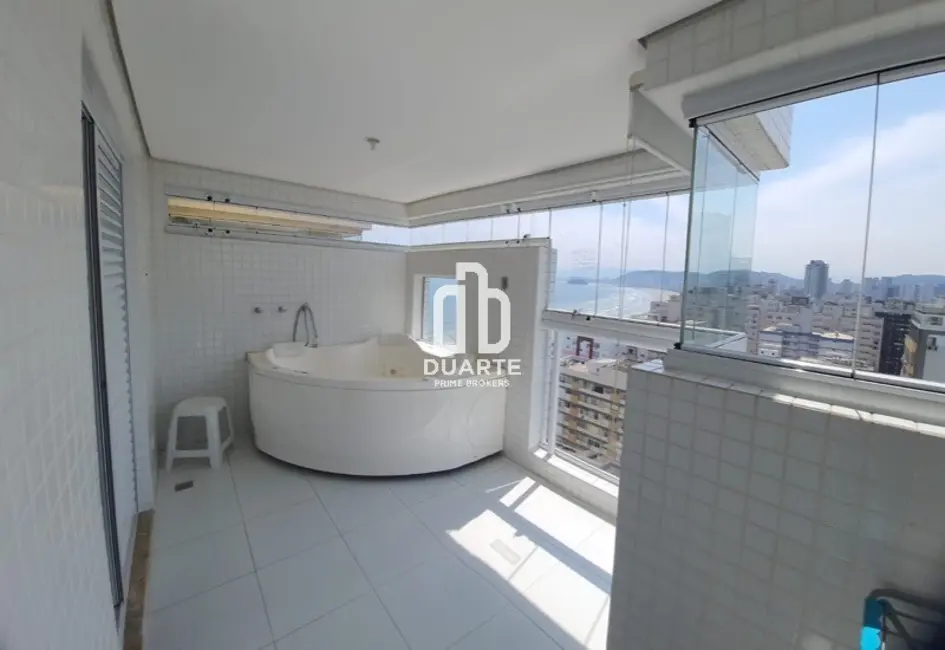 Apartamento com 3 quartos para alugar, 135m2 em Embaré, Santos - SP - imagem 8 Foto 8 de Apartamento com 3 quartos para alugar, 135m2 em Embaré, Santos - SP