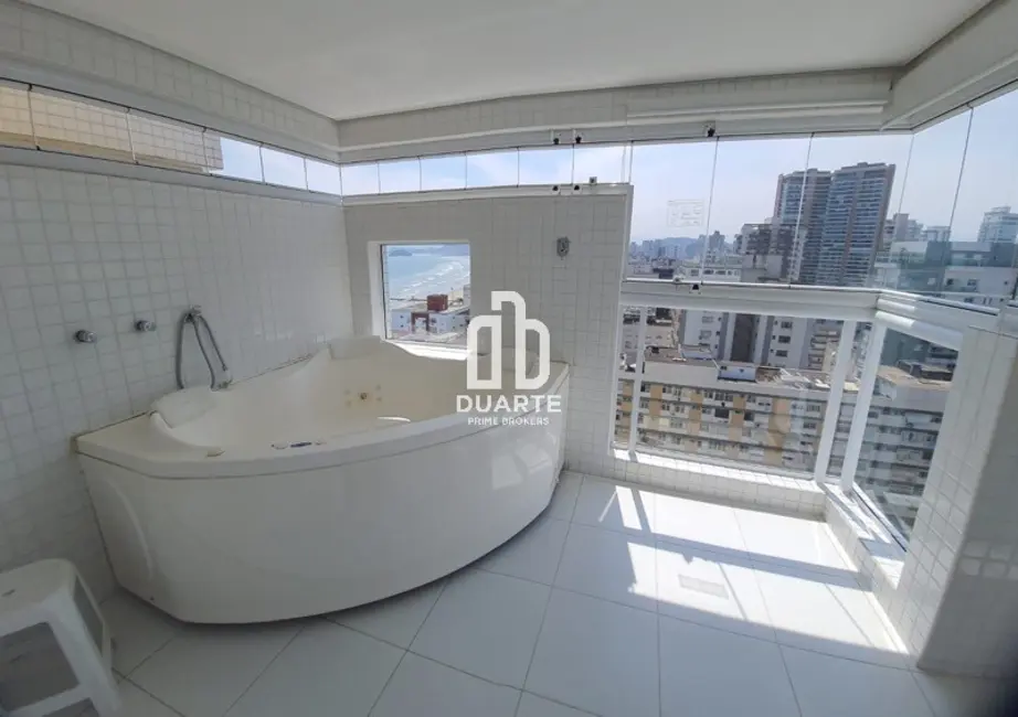 Apartamento com 3 quartos para alugar, 135m2 em Embaré, Santos - SP - imagem 9 Foto 9 de Apartamento com 3 quartos para alugar, 135m2 em Embaré, Santos - SP