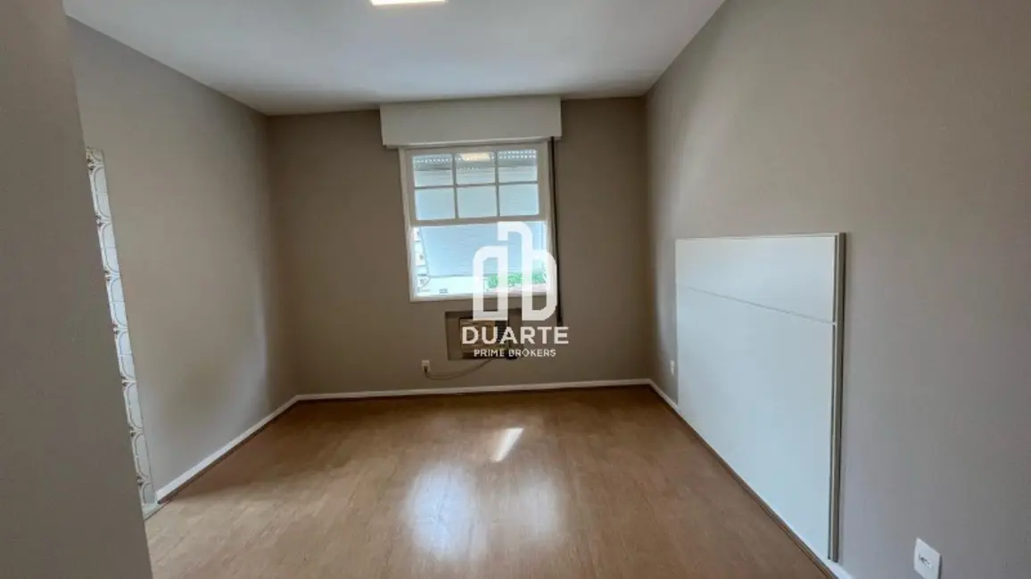 Foto 9 de Apartamento com 2 quartos à venda, 119m2 em Gonzaga, Santos - SP