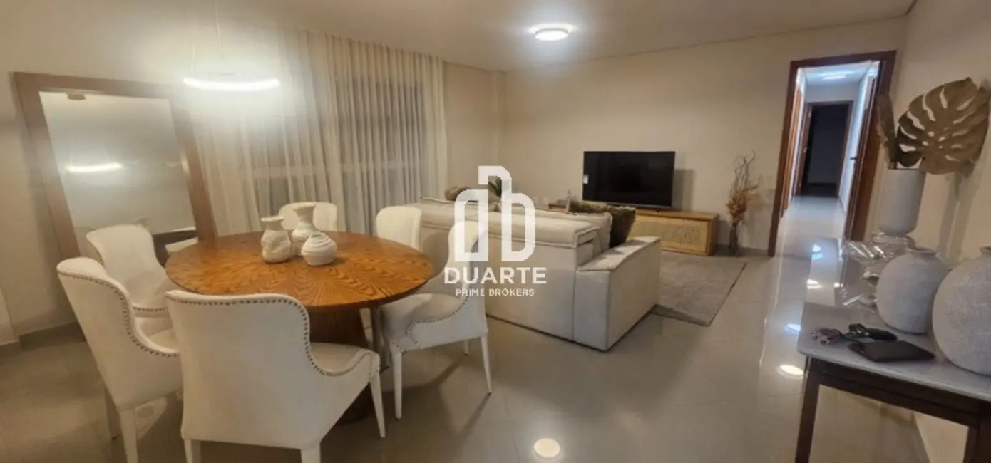 Apartamento com 3 quartos para alugar, 129m2 em Embaré, Santos - SP - imagem 3 Foto 3 de Apartamento com 3 quartos para alugar, 129m2 em Embaré, Santos - SP