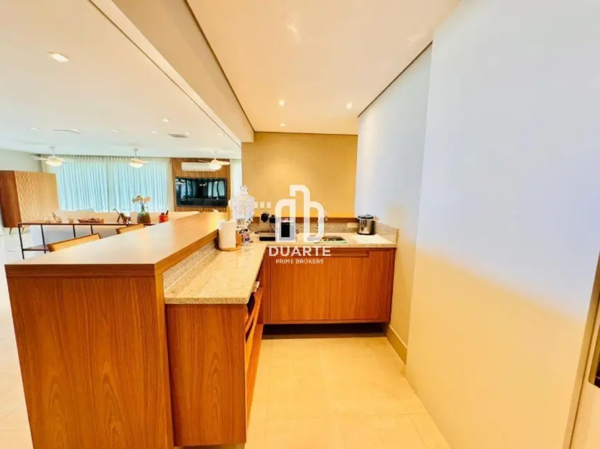 Foto 3 de Apartamento com 5 quartos à venda, 298m2 em Riviera de São Lourenço, Bertioga - SP