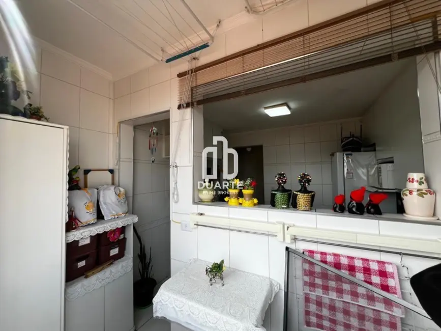 Foto 2 de Apartamento com 2 quartos à venda, 70m2 em Embaré, Santos - SP
