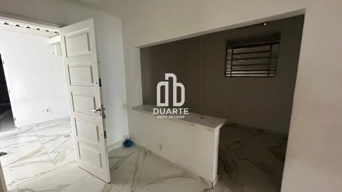 Sala Comercial com 5 quartos para alugar, 300m2 em Embaré, Santos - SP - imagem 7 Foto 7 de Sala Comercial com 5 quartos para alugar, 300m2 em Embaré, Santos - SP