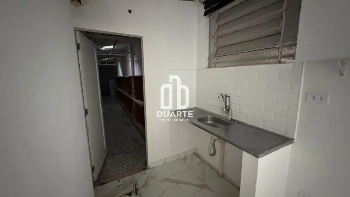 Sala Comercial com 5 quartos para alugar, 300m2 em Embaré, Santos - SP - imagem 8 Foto 8 de Sala Comercial com 5 quartos para alugar, 300m2 em Embaré, Santos - SP