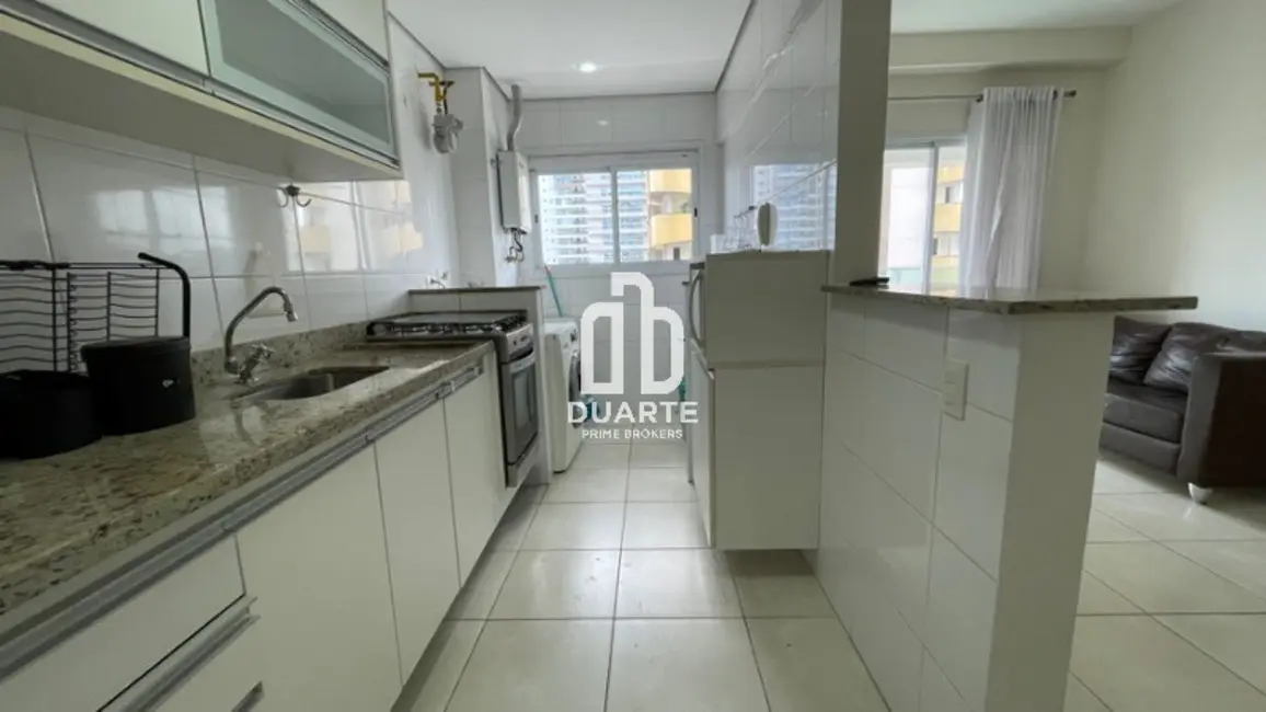 Foto 4 de Apartamento com 2 quartos para alugar, 72m2 em Gonzaga, Santos - SP
