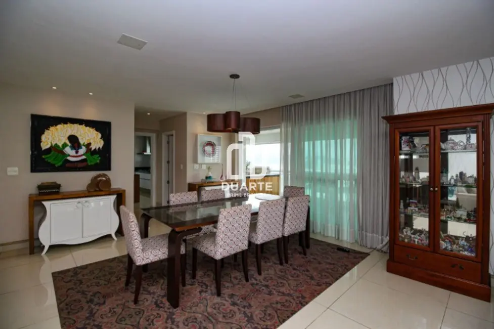 Apartamento com 4 quartos para alugar, 360m2 em Gonzaga, Santos - SP - imagem 8 Foto 8 de Apartamento com 4 quartos para alugar, 360m2 em Gonzaga, Santos - SP