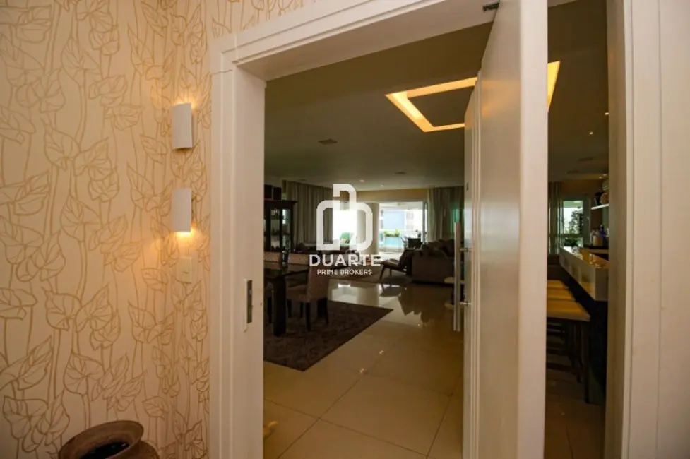Apartamento com 4 quartos para alugar, 360m2 em Gonzaga, Santos - SP - imagem 4 Foto 4 de Apartamento com 4 quartos para alugar, 360m2 em Gonzaga, Santos - SP