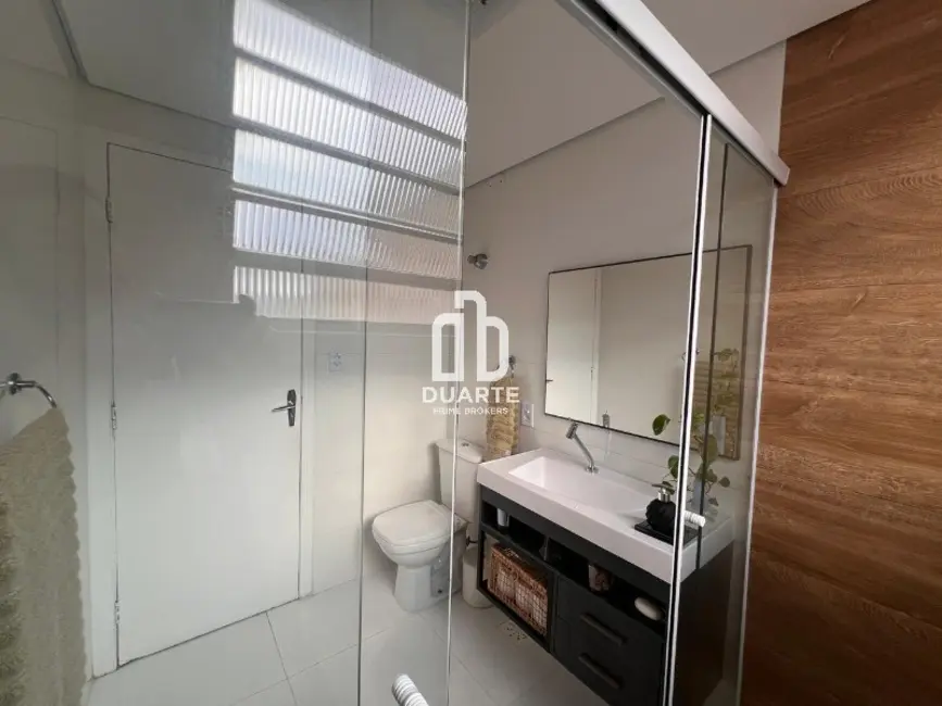 Apartamento com 2 quartos à venda, 40m2 em Gonzaga, Santos - SP - imagem 9 Foto 9 de Apartamento com 2 quartos à venda, 40m2 em Gonzaga, Santos - SP