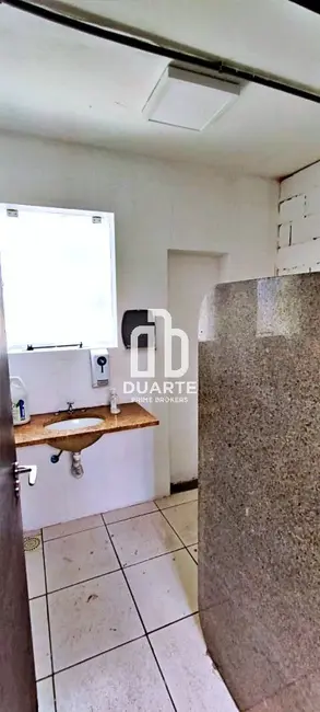 Sala Comercial para alugar, 339m2 em Gonzaga, Santos - SP - imagem 5 Foto 5 de Sala Comercial para alugar, 339m2 em Gonzaga, Santos - SP