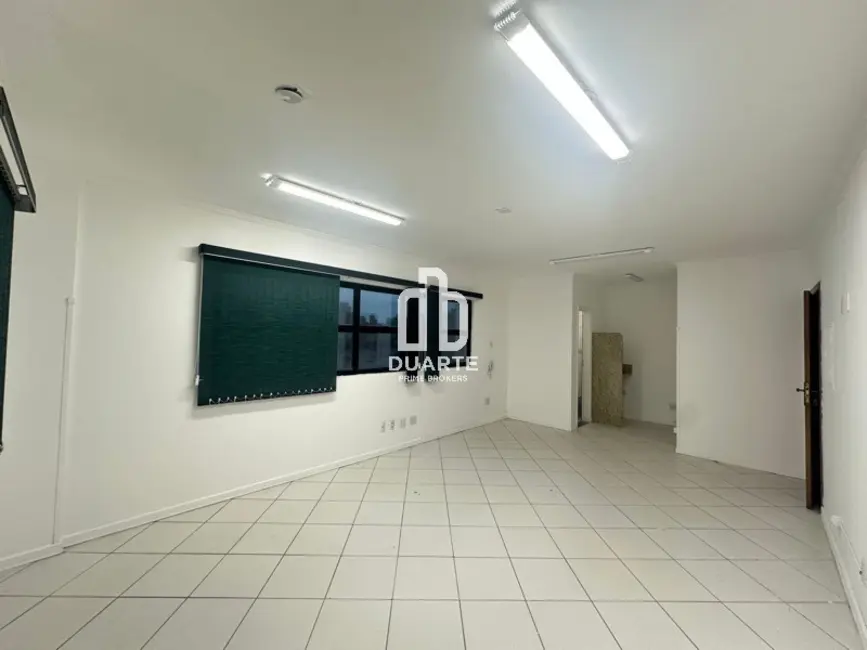Sala Comercial para alugar, 35m2 em Aparecida, Santos - SP - imagem 4 Foto 4 de Sala Comercial para alugar, 35m2 em Aparecida, Santos - SP
