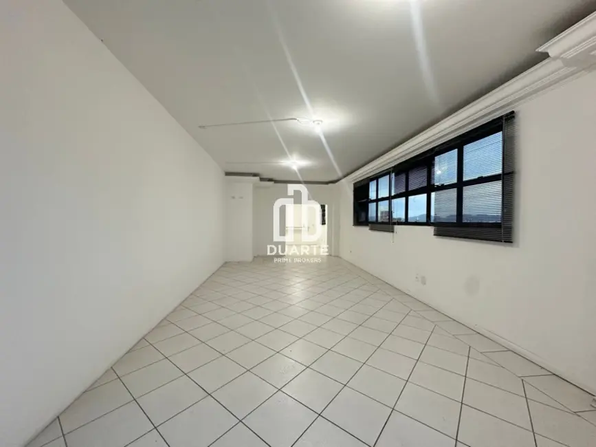 Foto 7 de Sala Comercial para alugar, 246m2 em Aparecida, Santos - SP