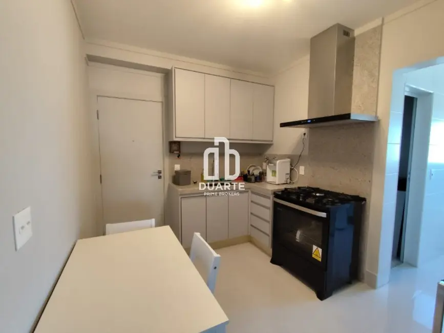 Apartamento com 2 quartos à venda, 98m2 em Gonzaga, Santos - SP - imagem 9 Foto 9 de Apartamento com 2 quartos à venda, 98m2 em Gonzaga, Santos - SP