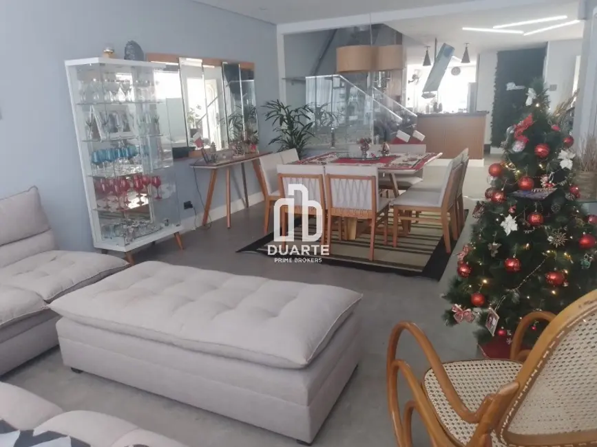 Casa com 4 quartos à venda, 212m2 em Ponta da Praia, Santos - SP - imagem 3 Foto 3 de Casa com 4 quartos à venda, 212m2 em Ponta da Praia, Santos - SP