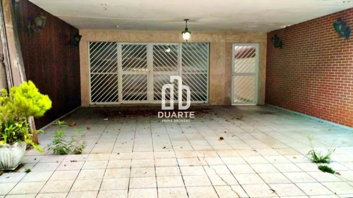 Casa com 4 quartos para alugar, 248m2 em Ponta da Praia, Santos - SP - imagem 4 Foto 4 de Casa com 4 quartos para alugar, 248m2 em Ponta da Praia, Santos - SP