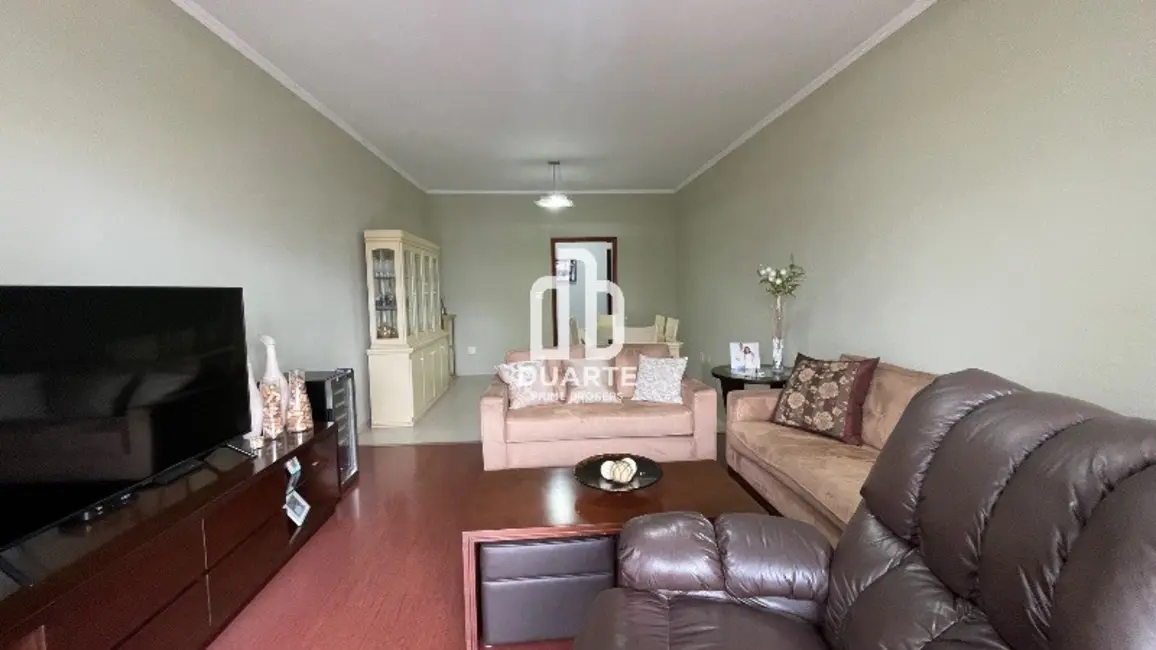 Apartamento com 3 quartos à venda, 155m2 em Gonzaga, Santos - SP - imagem 7 Foto 7 de Apartamento com 3 quartos à venda, 155m2 em Gonzaga, Santos - SP