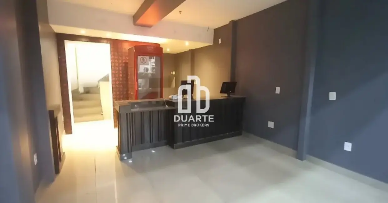 Loja para alugar, 45m2 em Gonzaga, Santos - SP - imagem 1 Foto 1 de Loja para alugar, 45m2 em Gonzaga, Santos - SP