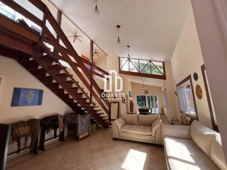 Foto 3 de Casa com 5 quartos à venda, 250m2 em Riviera de São Lourenço, Bertioga - SP