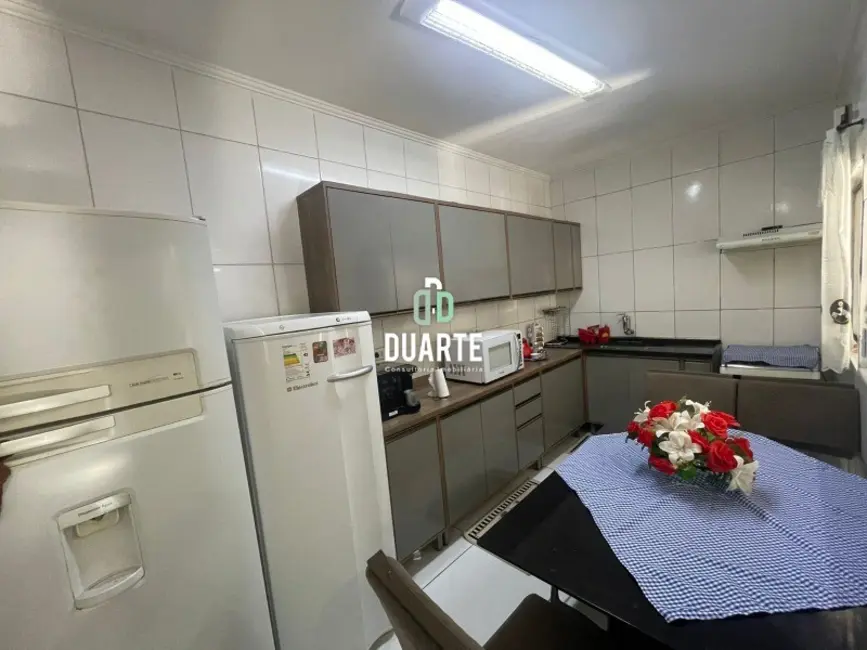 Foto 5 de Casa com 2 quartos à venda, 100m2 em Marapé, Santos - SP