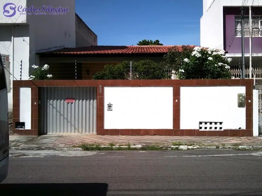 Foto 1 de Casa com 3 quartos à venda, 375m2 em Centro, Aracaju - SE