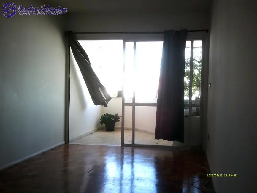 Apartamento com 3 quartos para alugar, 110m2 em Salgado Filho, Aracaju - SE - imagem 4 Foto 4 de Apartamento com 3 quartos para alugar, 110m2 em Salgado Filho, Aracaju - SE