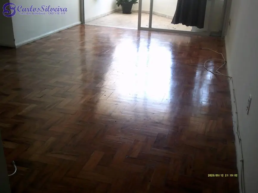 Apartamento com 3 quartos para alugar, 110m2 em Salgado Filho, Aracaju - SE - imagem 2 Foto 2 de Apartamento com 3 quartos para alugar, 110m2 em Salgado Filho, Aracaju - SE