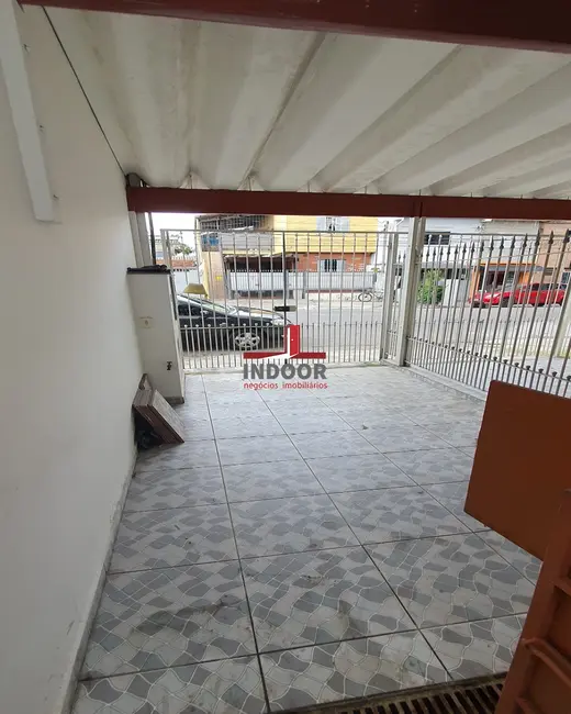 Foto 3 de Casa com 2 quartos à venda, 150m2 em Parque Peruche, São Paulo - SP