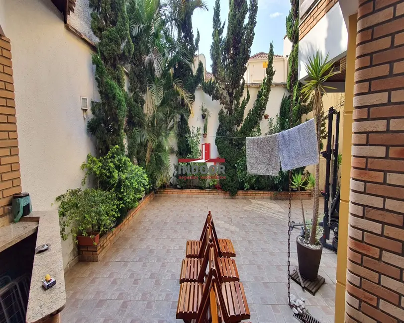 Casa com 4 quartos à venda, 300m2 em Santana, São Paulo - SP - imagem 9 Foto 9 de Casa com 4 quartos à venda, 300m2 em Santana, São Paulo - SP