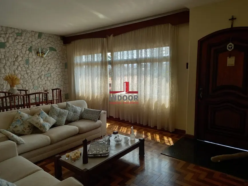 Foto 3 de Casa com 3 quartos à venda, 180m2 em Jardim Franca, São Paulo - SP