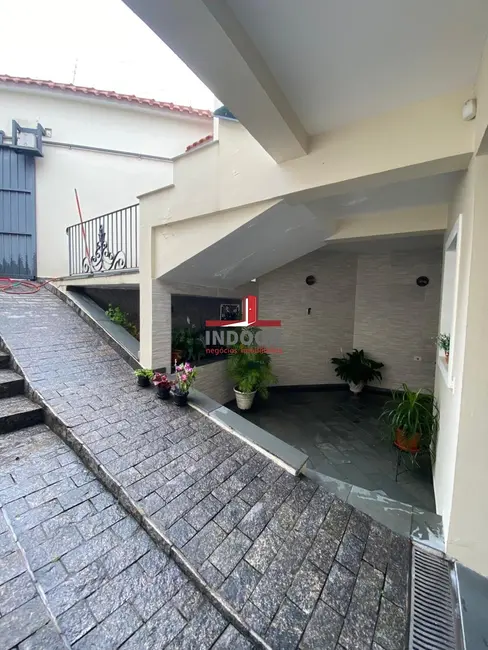 Foto 3 de Casa com 3 quartos à venda e para alugar, 242m2 em Vila Paiva, São Paulo - SP