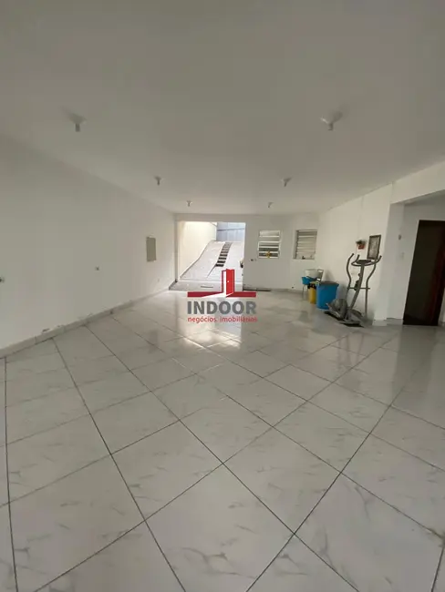 Foto 4 de Casa com 3 quartos à venda e para alugar, 242m2 em Vila Paiva, São Paulo - SP