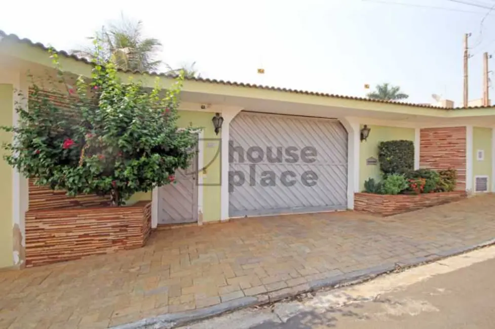 Casa com 2 quartos à venda, 331m2 em Olimpia - SP - imagem 6 Foto 6 de Casa com 2 quartos à venda, 331m2 em Olimpia - SP