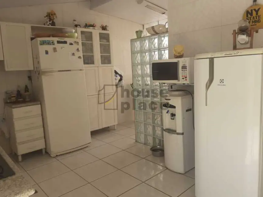 Foto 2 de Casa com 4 quartos à venda, 165m2 em Bady Bassitt - SP