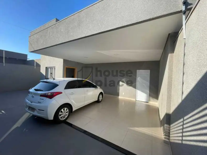 Foto 1 de Casa com 3 quartos à venda, 120m2 em Bady Bassitt - SP