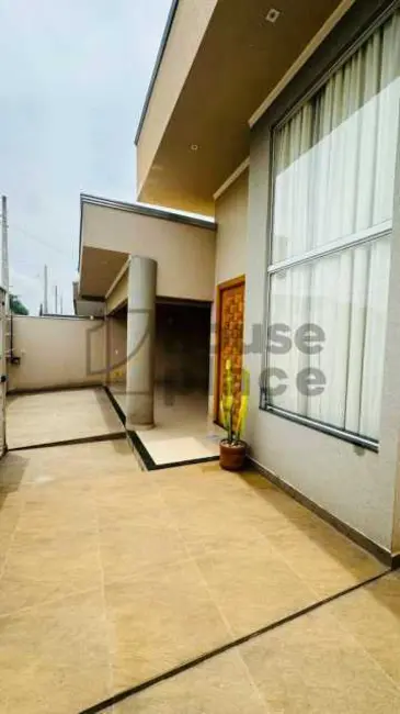 Foto 1 de Casa com 2 quartos à venda, 159m2 em Bady Bassitt - SP