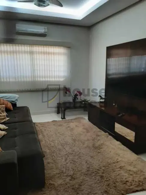 Foto 7 de Casa com 4 quartos à venda, 320m2 em Sao Jose Do Rio Preto - SP