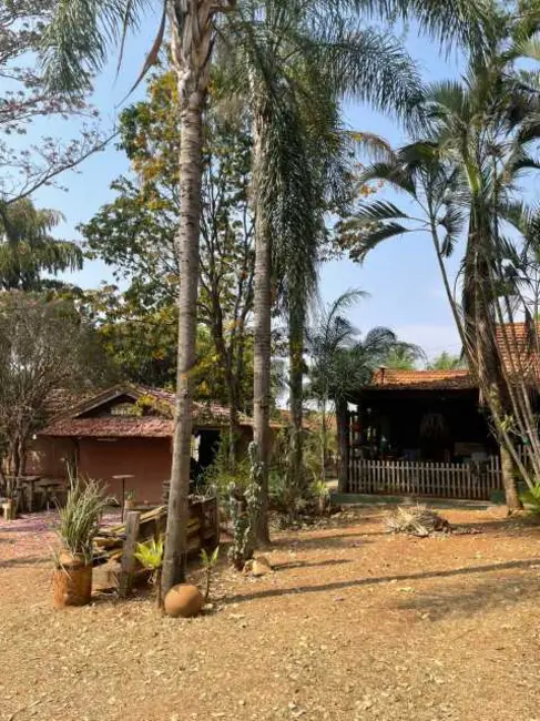 Chácara com 3 quartos à venda em Bady Bassitt - SP - imagem 5 Foto 5 de Chácara com 3 quartos à venda em Bady Bassitt - SP