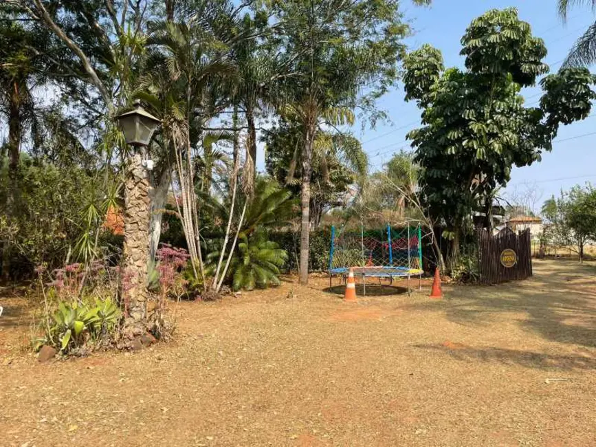 Chácara com 3 quartos à venda em Bady Bassitt - SP - imagem 3 Foto 3 de Chácara com 3 quartos à venda em Bady Bassitt - SP