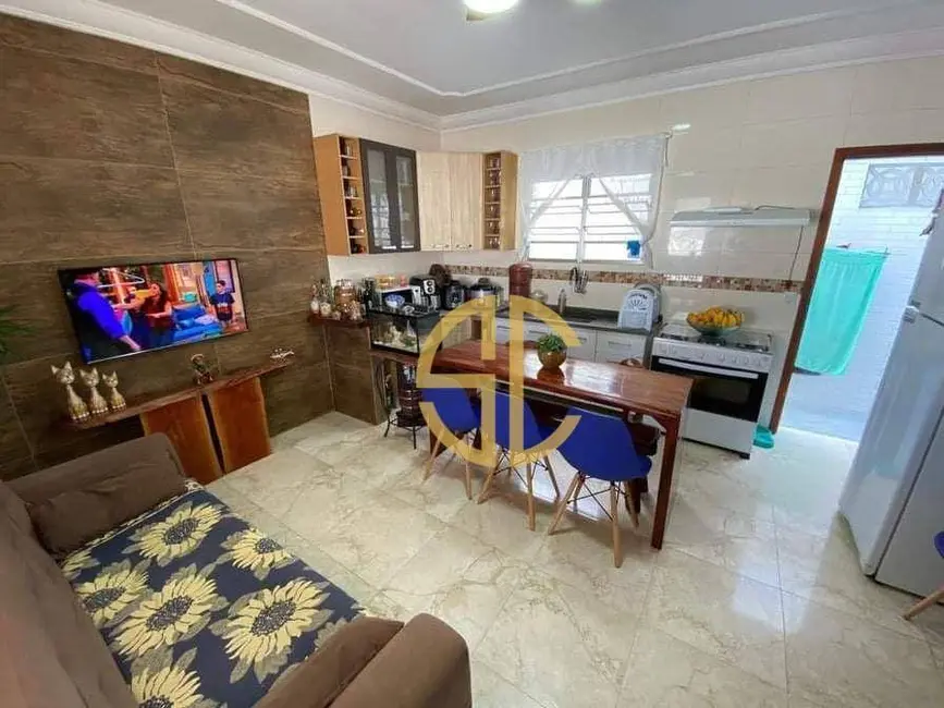 Foto 8 de Casa com 2 quartos à venda, 85m2 em Praia Grande - SP