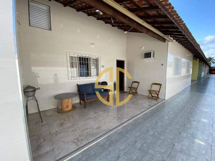 Foto 2 de Casa com 2 quartos à venda, 85m2 em Praia Grande - SP