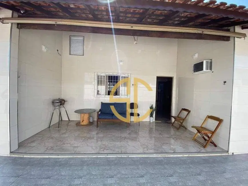 Foto 4 de Casa com 2 quartos à venda, 85m2 em Praia Grande - SP