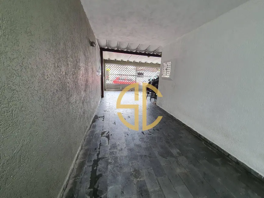 Casa com 2 quartos à venda, 125m2 em Canto do Forte, Praia Grande - SP - imagem 3 Foto 3 de Casa com 2 quartos à venda, 125m2 em Canto do Forte, Praia Grande - SP