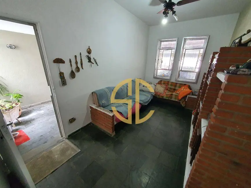 Casa com 2 quartos à venda, 125m2 em Canto do Forte, Praia Grande - SP - imagem 5 Foto 5 de Casa com 2 quartos à venda, 125m2 em Canto do Forte, Praia Grande - SP