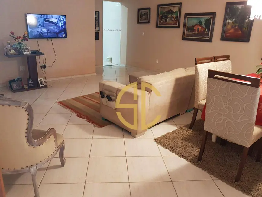 Sobrado com 3 quartos à venda, 150m2 em Canto do Forte, Praia Grande - SP - imagem 3 Foto 3 de Sobrado com 3 quartos à venda, 150m2 em Canto do Forte, Praia Grande - SP