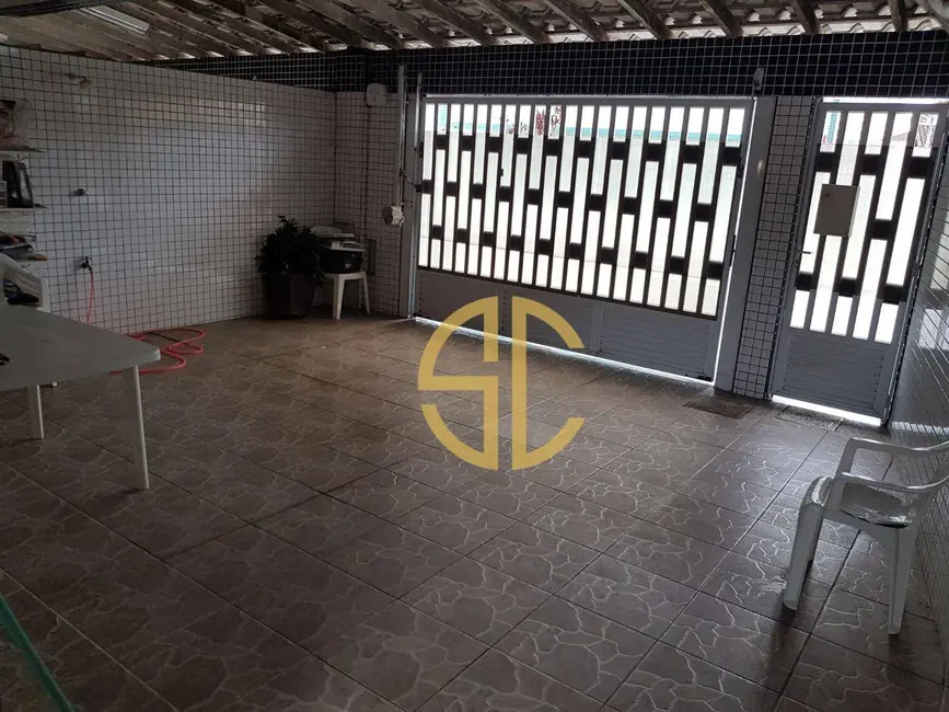 Foto 1 de Sobrado com 3 quartos à venda, 150m2 em Canto do Forte, Praia Grande - SP