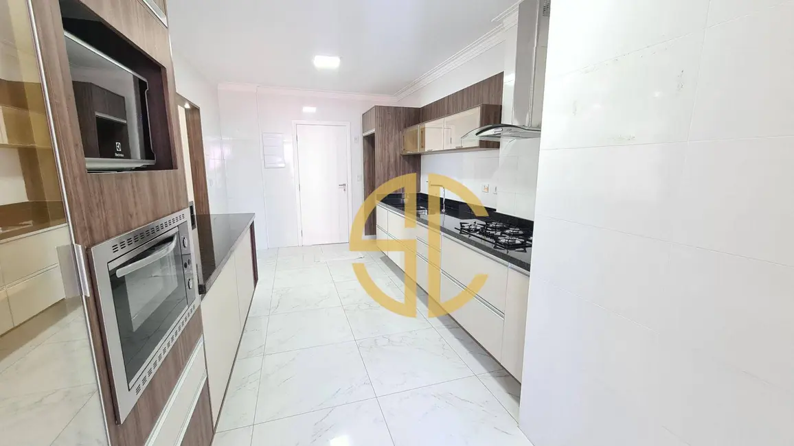 Apartamento com 3 quartos à venda, 139m2 em Guilhermina, Praia Grande - SP - imagem 9 Foto 9 de Apartamento com 3 quartos à venda, 139m2 em Guilhermina, Praia Grande - SP